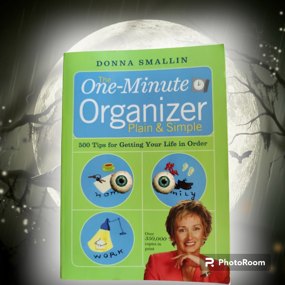 NWT One-Minute Organizer Paperback book